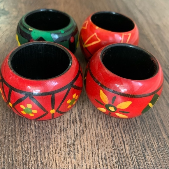 Set of 4 Hand Painted Carved Wood Napkin Holders - Picture 5 of 8
